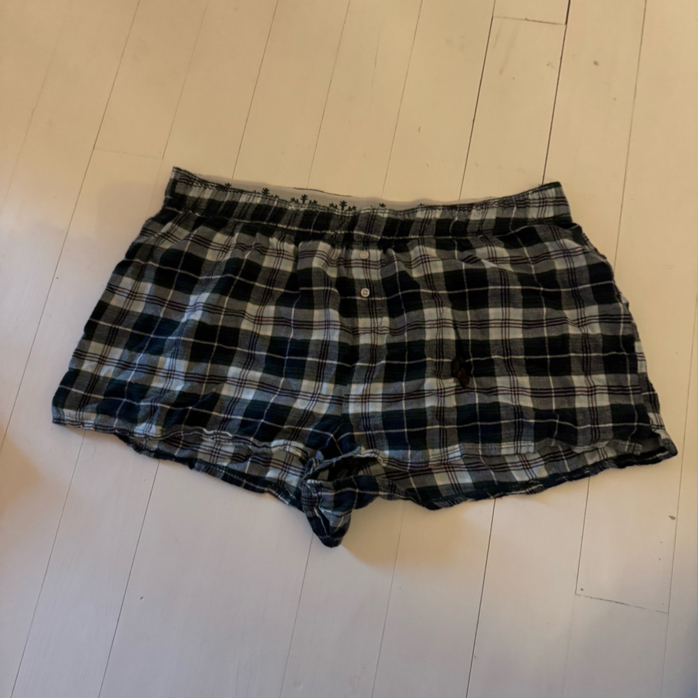 Colsie Black and White Plaid Women's Lounge Shorts